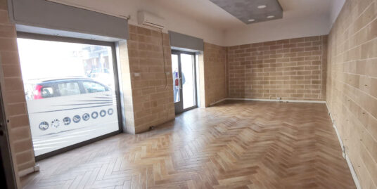 602 – Locale – via Vittorio Emanuele Orlando – Martina Franca